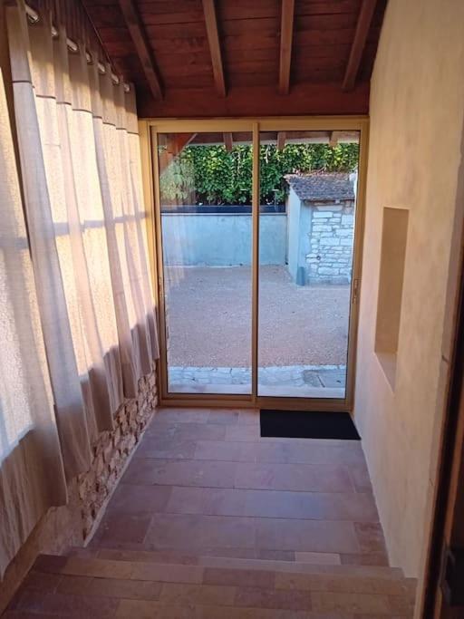 Petite Maison En Pierre Au Calme Avec Exterieur Montbellet Экстерьер фото