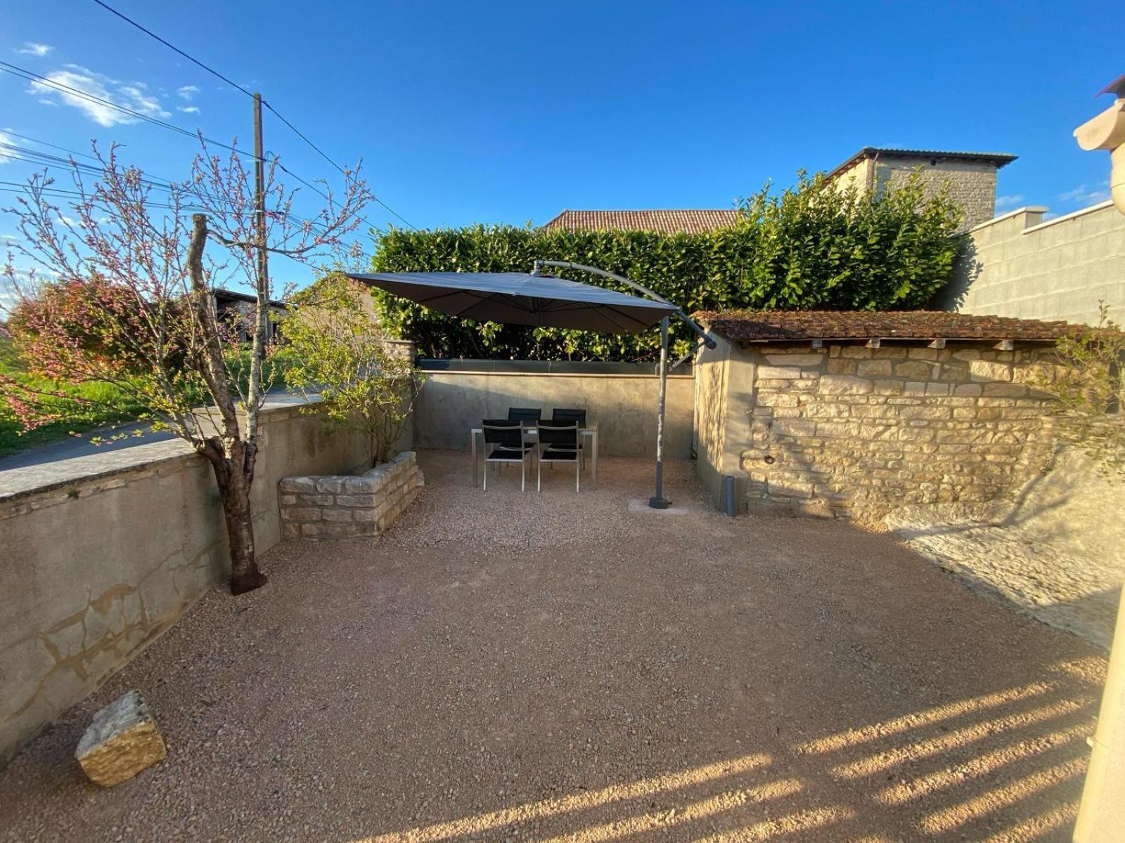 Petite Maison En Pierre Au Calme Avec Exterieur Montbellet Экстерьер фото